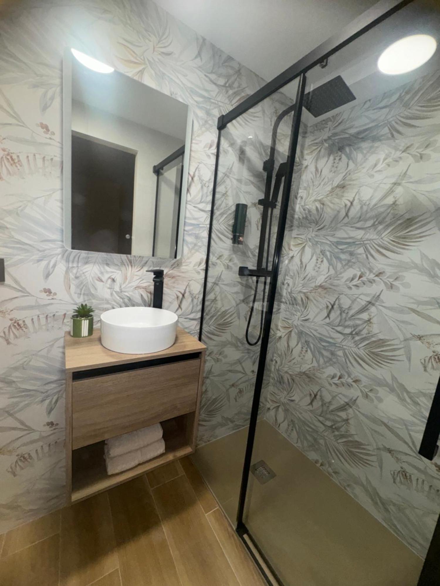 Parking Vigilado Gratis Pleno Centro,Cozy Apartment Granada Picon Center, Recien Reformado Екстериор снимка